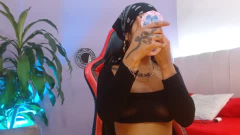 ivy_scorpio online show from 10.21.25