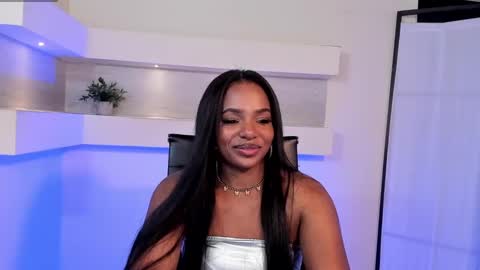 Snapshot of ivybliss8 chatting on 01.21.25 i v y  b l i s s online show from 01.21.25