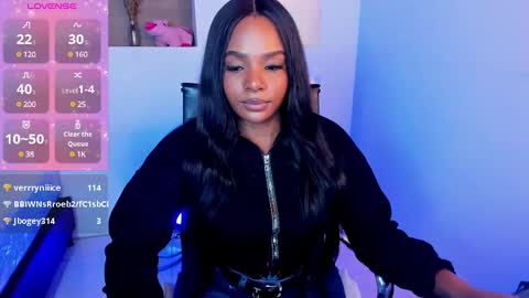 Snapshot of ivybliss8 chatting on 02.13.25 i v y  b l i s s online show from 02.13.25