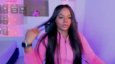 Snapshot of ivybliss8 chatting on 03.06.25 i v y  b l i s s online show from 03.06.25