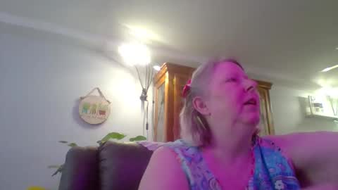 Snapshot of ivyjane3522 chatting on 04.12.26 ivyjane3522 online show from 04.12.26