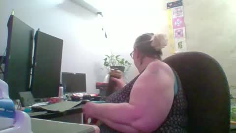 Snapshot of ivyjane3522 chatting on 04.14.26 ivyjane3522 online show from 04.14.26