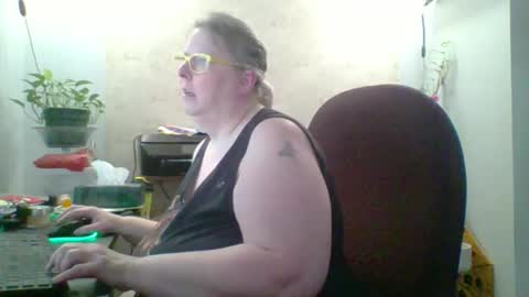Snapshot of ivyjane3522 chatting on 05.13.26 ivyjane3522 online show from 05.13.26