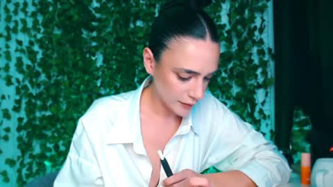 Snapshot of ivyjonson chatting on 12.08.24 Miss Ivy online show from 12.08.24