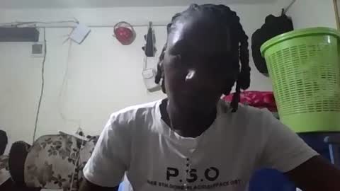 Snapshot of ivyk_ chatting on 02.17.26 ivyk_ online show from 02.17.26