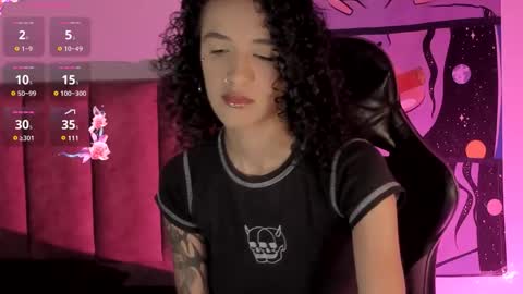 Snapshot of ivymanson_ chatting on 03.08.26 Camila online show from 03.08.26