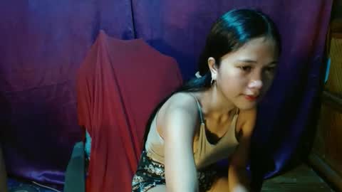 Snapshot of ivysnow07 chatting on 12.16.25 MAI online show from 12.16.25