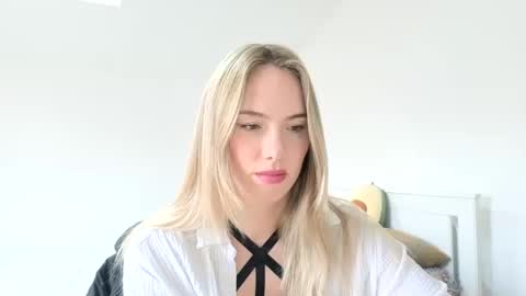 ivyyy1995 online show from 11.20.25