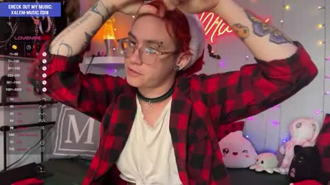 Snapshot of iwillbeyourmuse chatting on 12.15.24 Muse hethey online show from 12.15.24