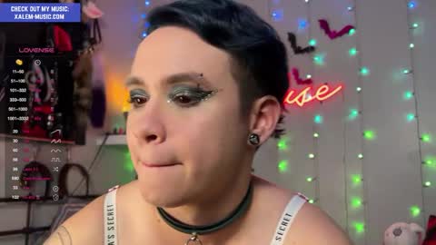 Snapshot of iwillbeyourmuse chatting on 12.20.24 Muse hethey online show from 12.20.24