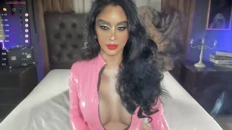 Snapshot of iyotara_ chatting on 06.19.26 Areeya online show from 06.19.26