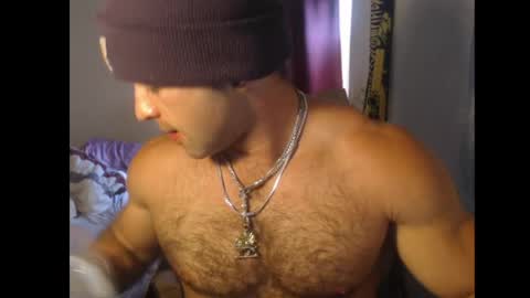 Snapshot of izak144 chatting on 05.28.26 izak144 online show from 05.28.26