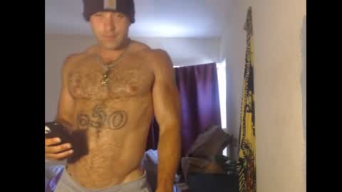Snapshot of izak144 chatting on 06.25.26 izak144 online show from 06.25.26