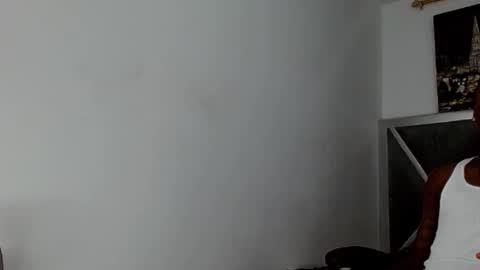 izan_ziratz online show from 03.12.25