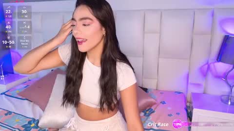Snapshot of izanthorne chatting on 07.14.26 Izan Thorne online show from 07.14.26