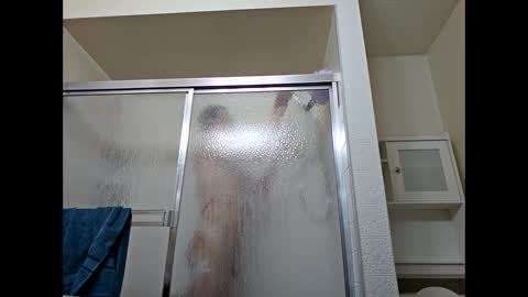 Snapshot of izzame2 chatting on 01.31.25 Willis online show from 01.31.25