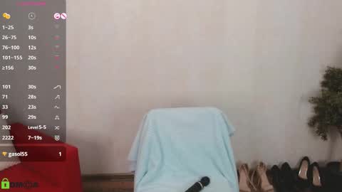 Queen of nylon  Victoria online show from 10.29.25