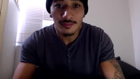 Snapshot of j0nnyk1ng chatting on 02.14.25 Mugen online show from 02.14.25