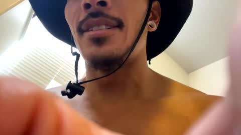 Snapshot of j0nnyk1ng chatting on 03.03.25 Mugen online show from 03.03.25