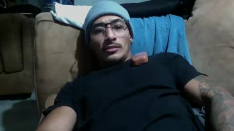 Snapshot of j0nnyk1ng chatting on 10.13.25 Mugen online show from 10.13.25