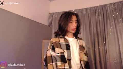 Hey im Jaxxxon check my info     online show from 04.30.26