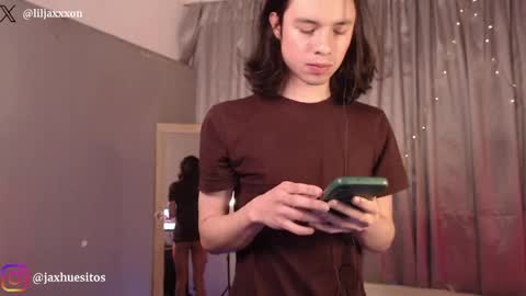 Hey im Jaxxxon check my info     online show from 05.01.26