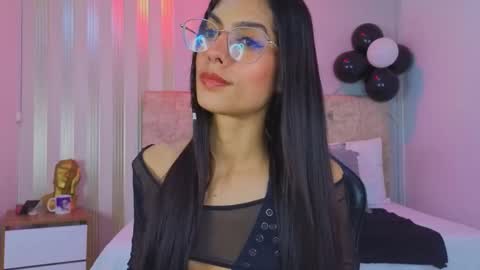 j_belle_ online show from 03.19.26