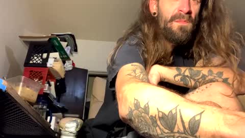 Snapshot of j_boogie_mane chatting on 12.05.24 j boogie online show from 12.05.24