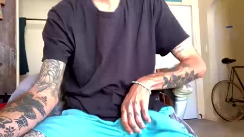 Snapshot of j_boogie_mane chatting on 10.12.25 j boogie online show from 10.12.25