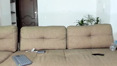 Calix  Independient model Insta and twt Calixsnake online show from 01.03.25