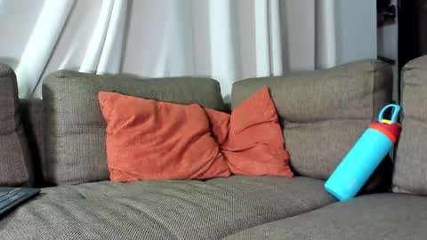 Calix  Independient model Insta and twt Calixsnake online show from 01.05.25