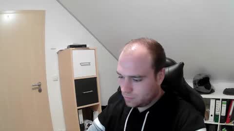 here4y online show from 10.28.25