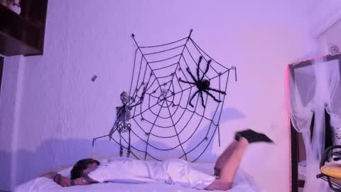 j_martony online show from 10.22.25