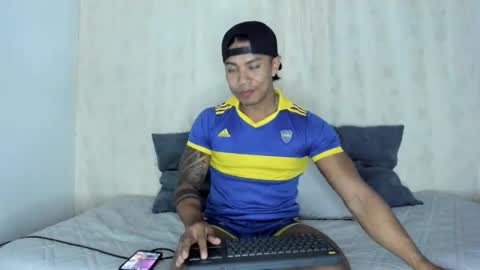 i am juan musiry independent model  online show from 01.16.25