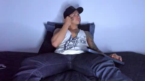 i am juan musiry independent model  online show from 12.17.25