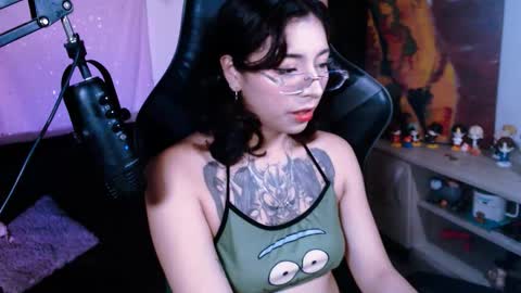 jade 18  online show from 11.24.25