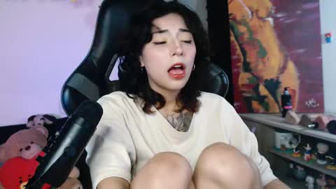 jade 18  online show from 04.15.26