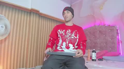 Snapshot of jack__baby_ chatting on 12.15.25 jack__baby_ online show from 12.15.25