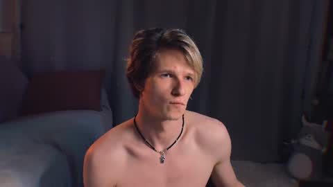 Snapshot of jack_frozt chatting on 06.24.26 brestonsweet online show from 06.24.26