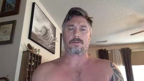 Snapshot of jackhammerhead chatting on 03.08.25 jackhammerhead online show from 03.08.25