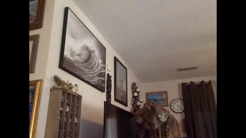 Snapshot of jackhammerhead chatting on 12.01.25 jackhammerhead online show from 12.01.25