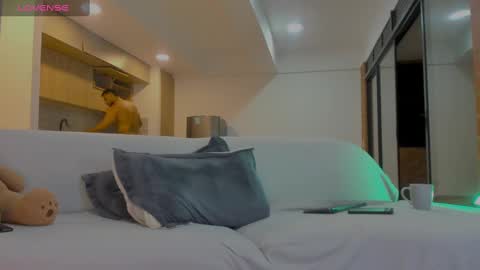 Jackson Wayne online show from 10.04.25