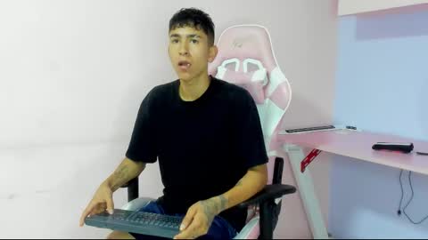 JACKSON WILLS online show from 01.17.26