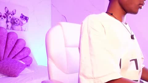 Snapshot of jacksonmuller_ chatting on 12.22.25 Jackson online show from 12.22.25