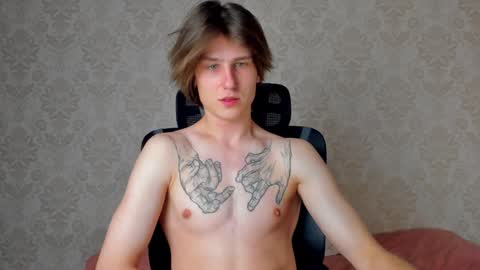 Snapshot of jacksonvox chatting on 12.15.24 Nikolay online show from 12.15.24