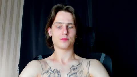 Snapshot of jacksonvox chatting on 01.07.25 Nikolay online show from 01.07.25