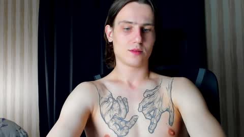 Snapshot of jacksonvox chatting on 02.08.25 Nikolay online show from 02.08.25