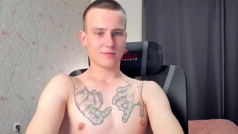 Snapshot of jacksonvox chatting on 10.24.25 Nikolay online show from 10.24.25