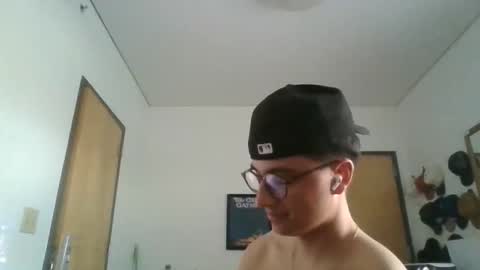 Snapshot of jackstrongof chatting on 05.28.26 ImZacharyTyler online show from 05.28.26
