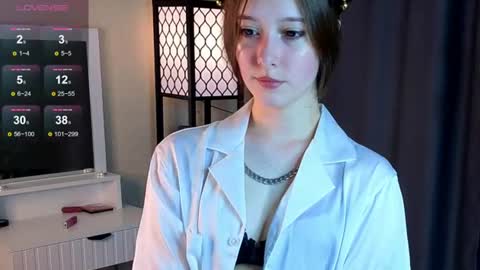 Snapshot of jaclynbuckaloo chatting on 06.17.26 Alice3 online show from 06.17.26